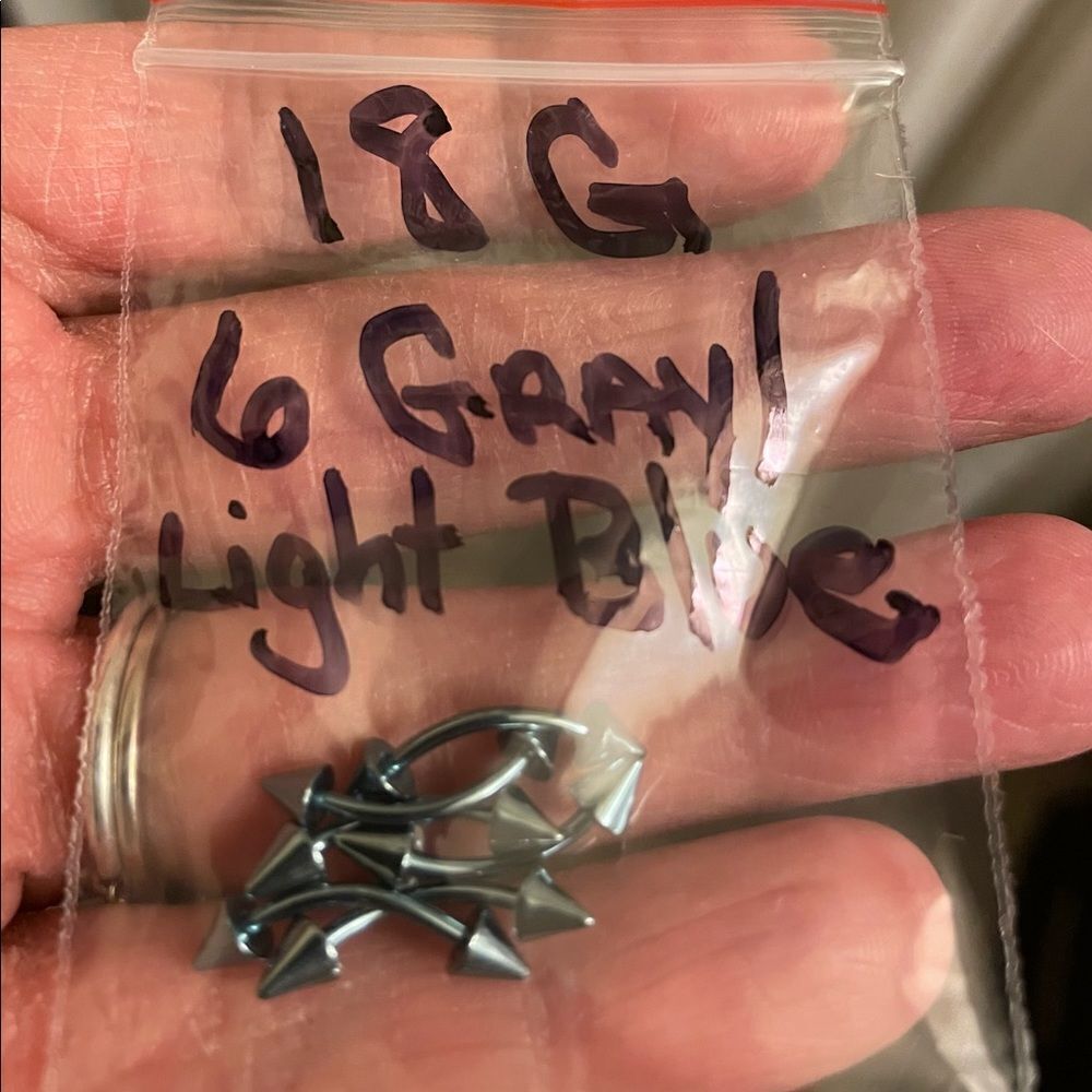 Brand new 6 18G grey/bluesh stainless steel arrow for eyebrow